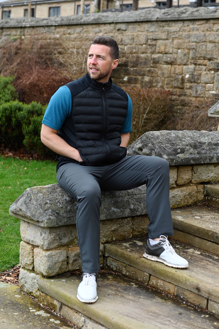 HELM WINDPROOF GILET - Image 19